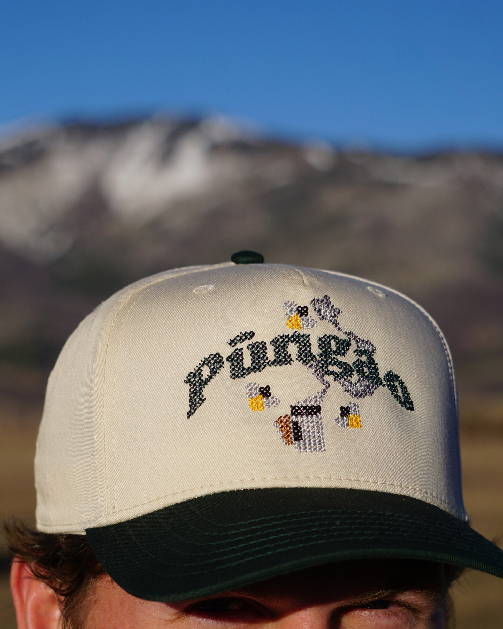 Smoker & Bees Canvas Hat